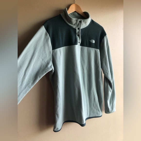 Northface Women’s Blue Green Sweatshirt 1/4 Snap Size XL - Picture 3 of 12